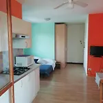 In Amazing Apartman *